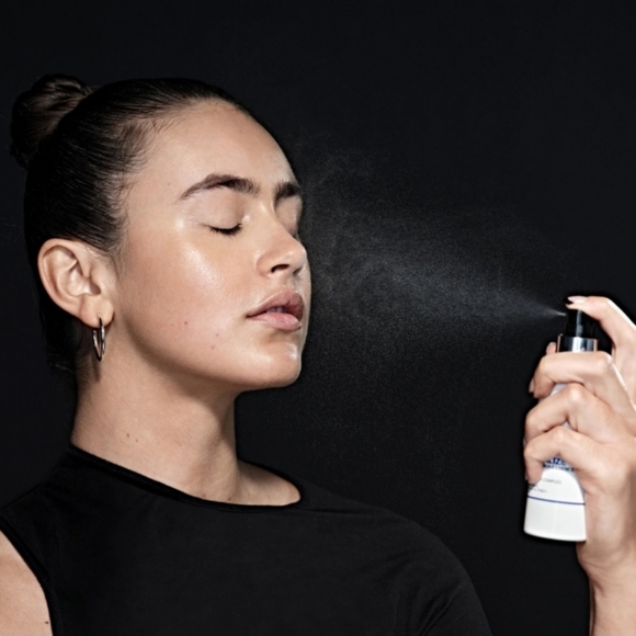 Smashbox Photo Finish Revitalize 8 in 1 Primer Essence Primer Women 1 oz NIB - Picture 5 of 8